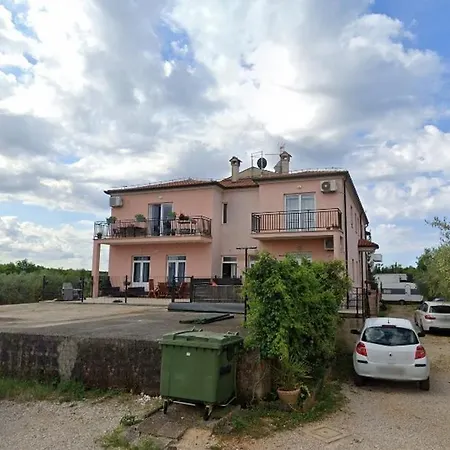 Daire With Parking Space Sveti Ivan, - 25937 Umag